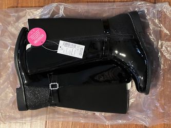 Girl boots size 1