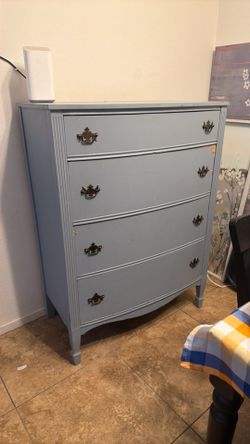 Vintage dresser