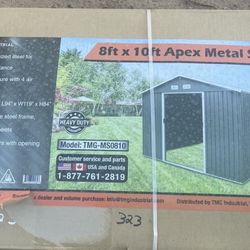 6’ X 8’ Metal Shed/storage With skylight 