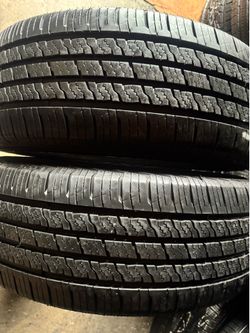 Pair of 245 60 18 lexani Tires