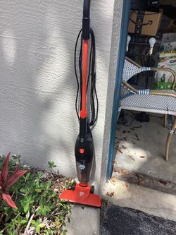 Dirt Devil 4 in 1 stick vacuum light