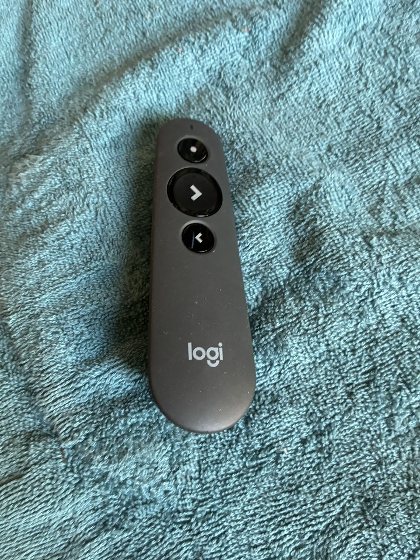 Logitech Logi R-R0013 (contact info removed)56 Remote Control
