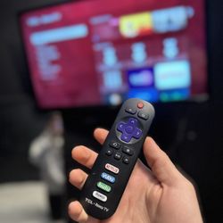32” TLC Roku smart TV with w mount