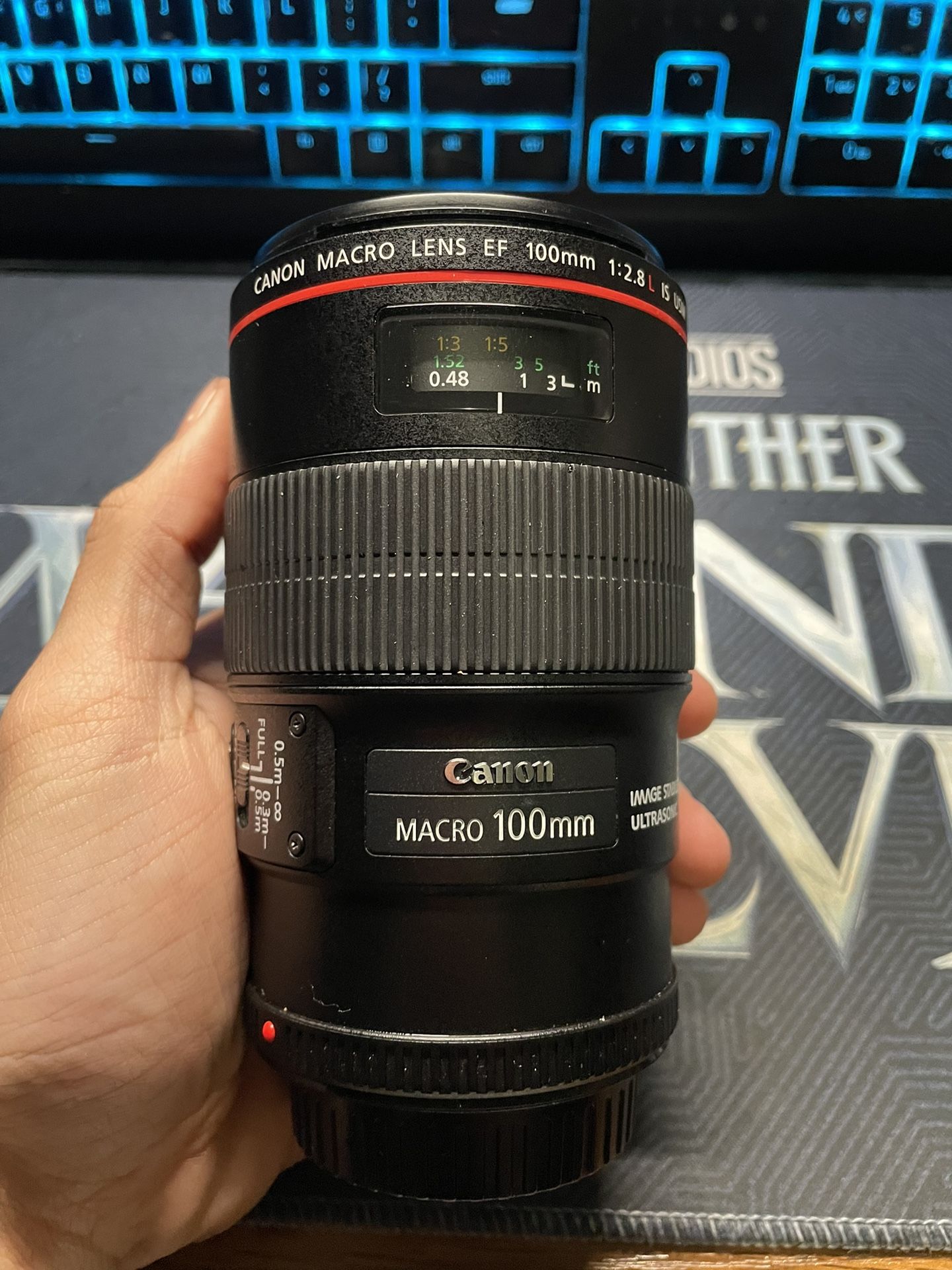Canon EF 100mm f/2.8L IS USM Macro Lens