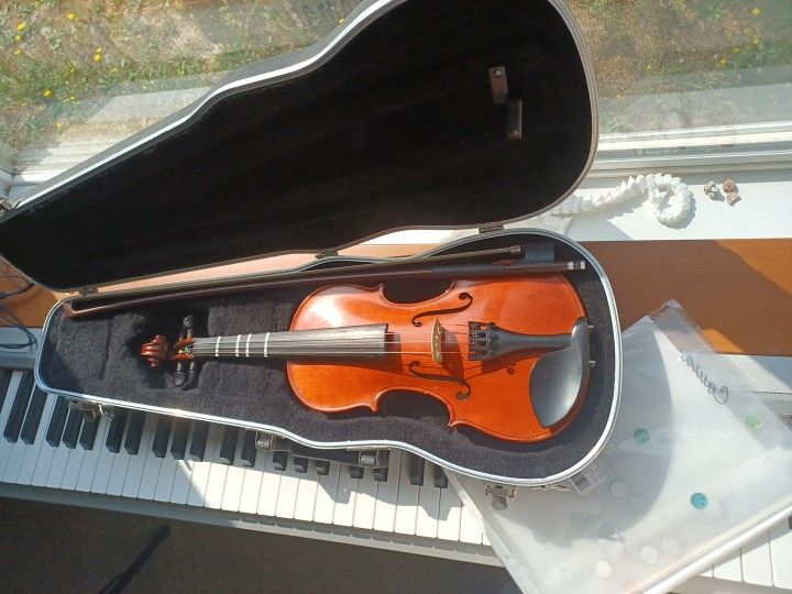 1/2 Violin By Heidelberg