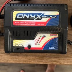 Onyx 200 AC/DC Charger 5amps