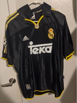 Roberto Carlos Real Madrid retro jersey