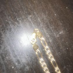 14K Gold Figaro Chain 24 Inches Diamond Cut