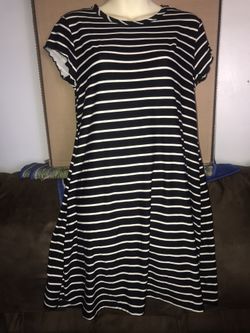 white/black stripped dress