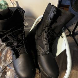 Army Black Combat Boots Never Worn