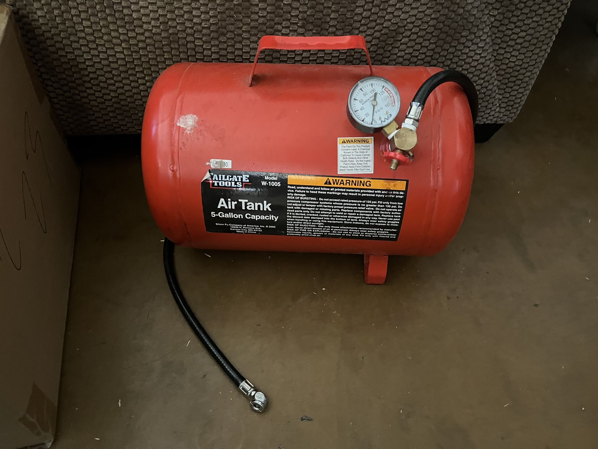 PORTABLE AIR TANK