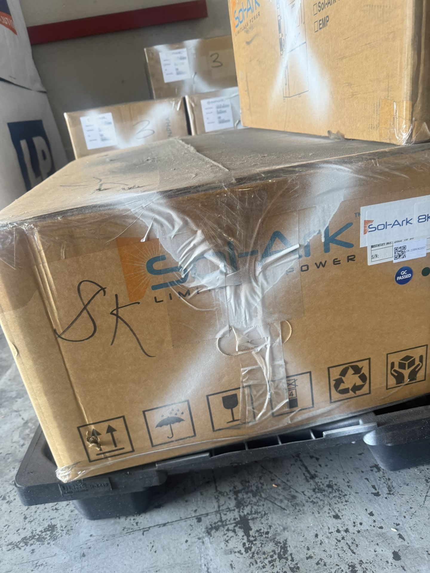 Sol-ark8k Limitless Power Battery