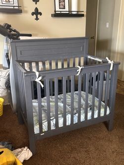 Gray Wooden Baby Crib with Mattress