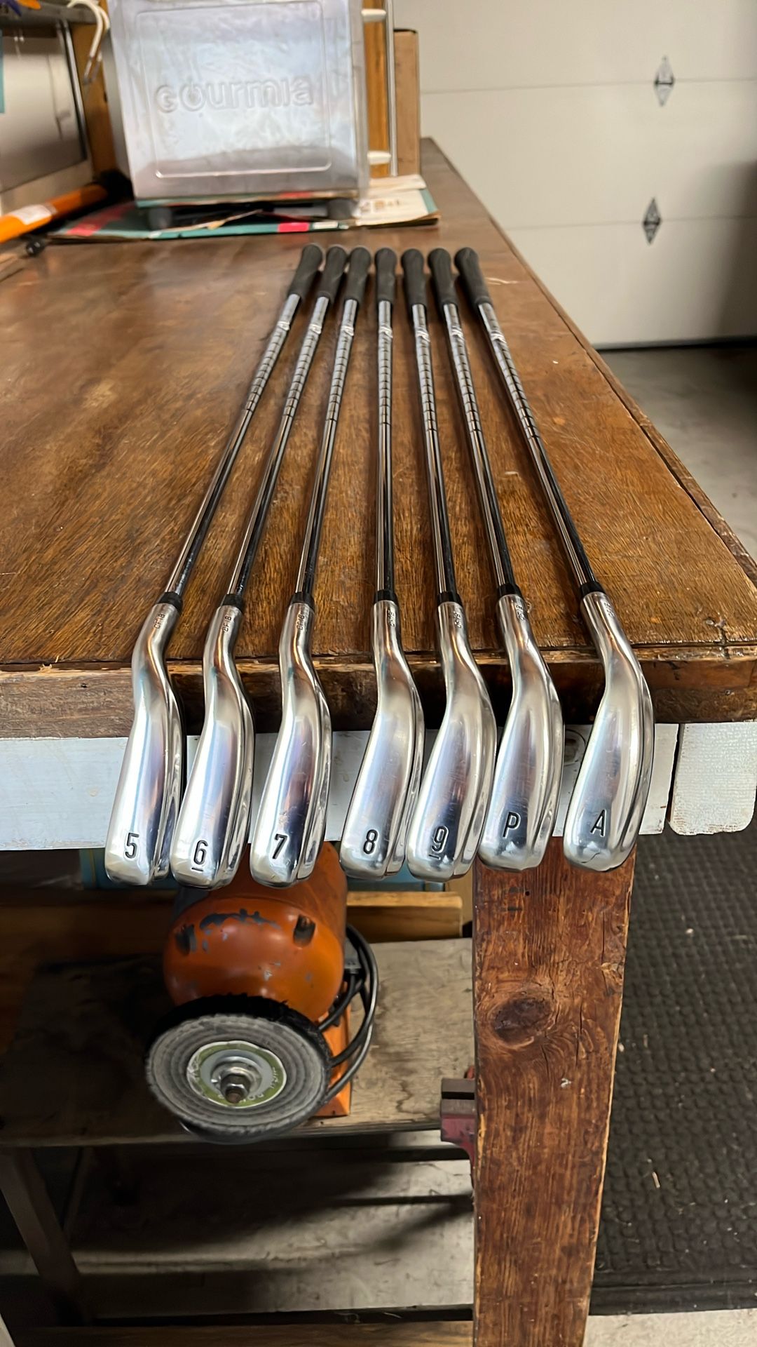 Callaway Rogue X  5-6-7-8-9-Pw-Aw (7) Clubs