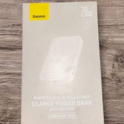 Magnetic Wireless Power Bank 