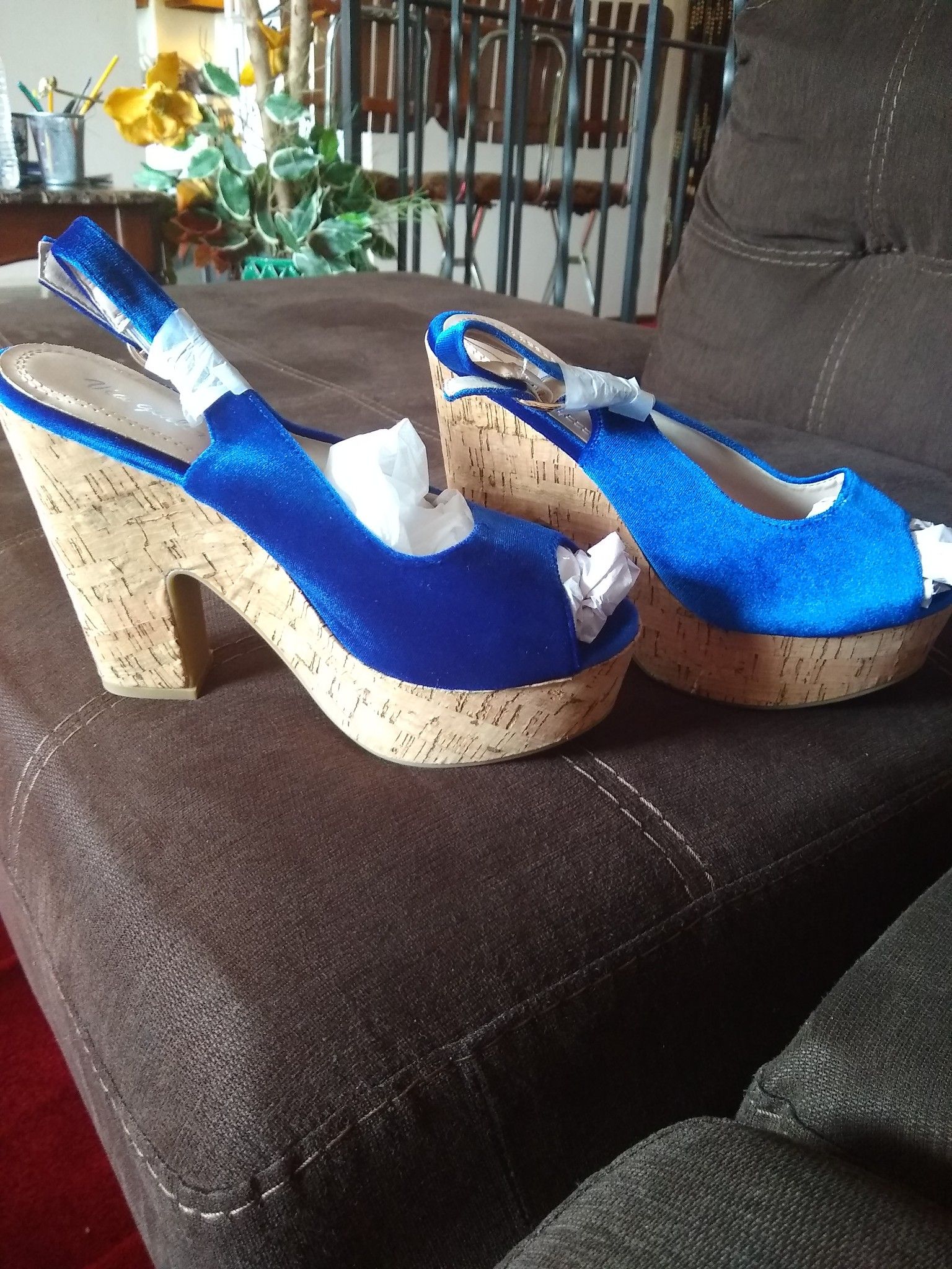 Women fashion wedge shoes size 9