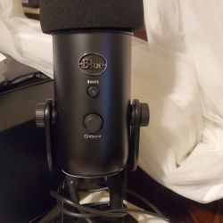 Blue Yeti Wired Mic