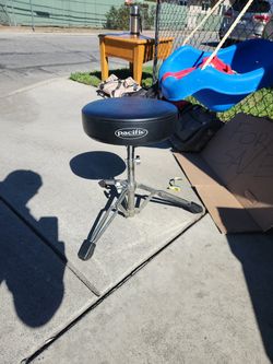Drum seat