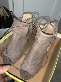 Women’s heels Size 7.5