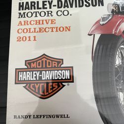 Harley-Davidson Archive Collection 2011 Calendar 