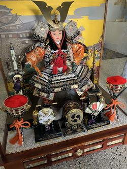 Figurine