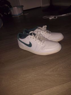 Nike mens size 8.5
