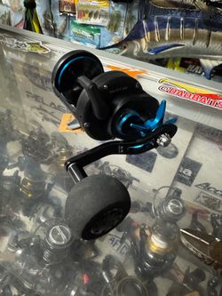 (Murrieta) New Saltist 50 Star drag fishing reel.