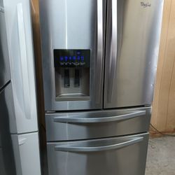 Whirlpool Refrigerator 4 Door Stainless Steel Everything Works Good 💯