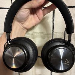 BANG & OLUFSEN BEOPLAY H4