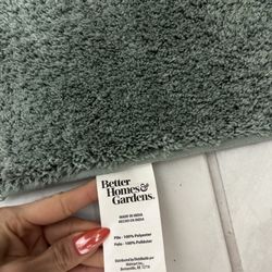 Rugs Bathroom - Like New