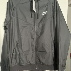 Brand New Nike Men Jacket Size M