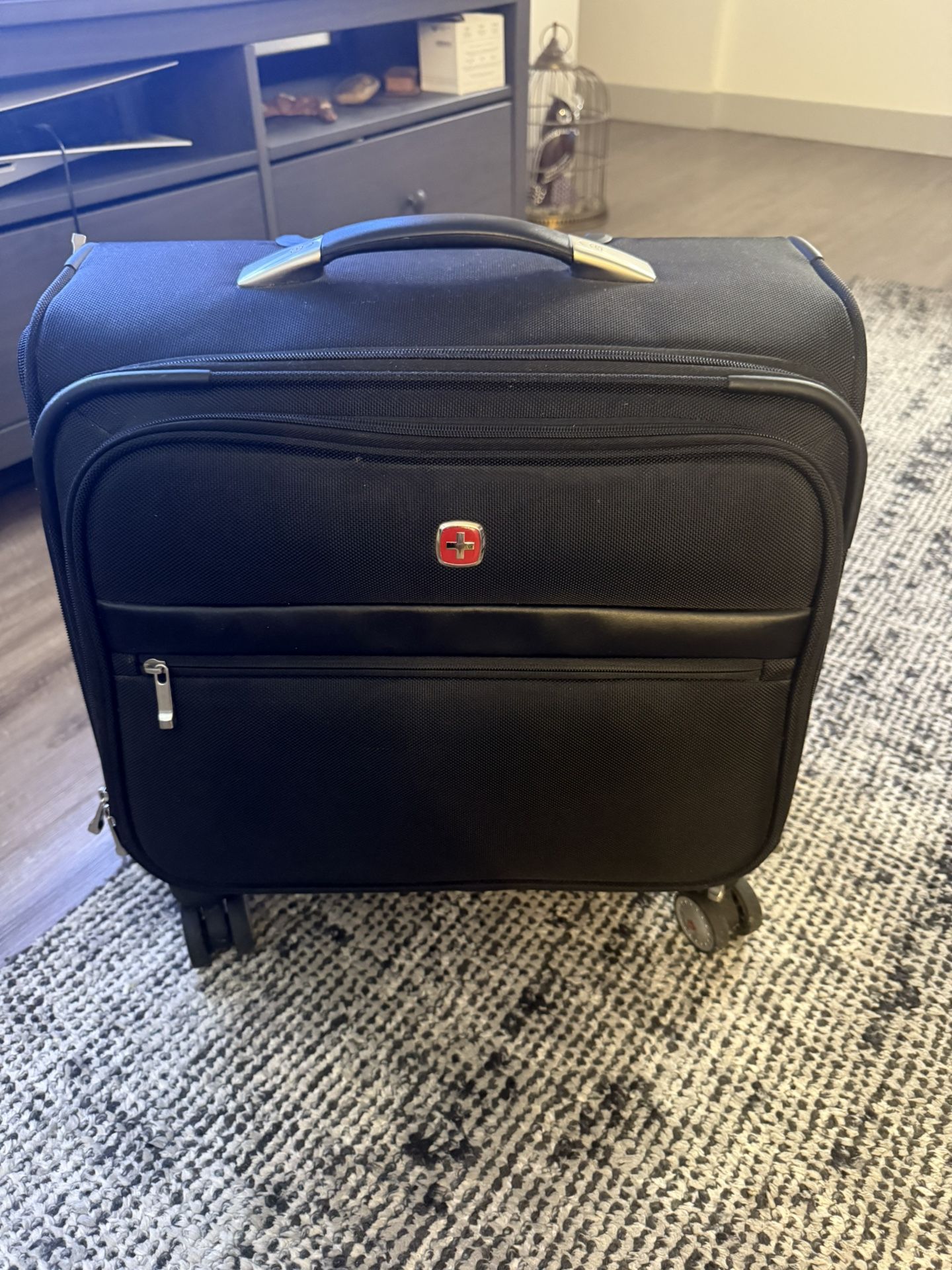 SwissGear Carry On Luggage With Laptop Compartment