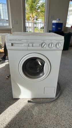 Washer Dryer Condo unit