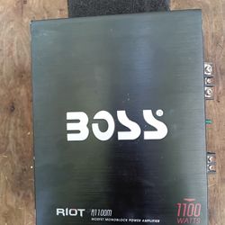 Amplifier Boss 1100 Watts Monoblock 
