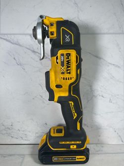 DEWALT DCS356 20V MAX XR Brushless 3-Speed Oscillating Multi-Tool (A1G012417)