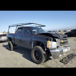 Chevy 150 2012 Y Mas De 150 Carros Para Partes