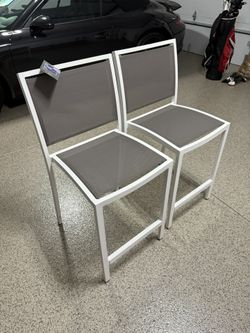 GROUP OF 4 AUTHENTIC DESIGNER BAR CHAIRS GOT ALL 4 For 1k Selling For Only 100$ A Piece 