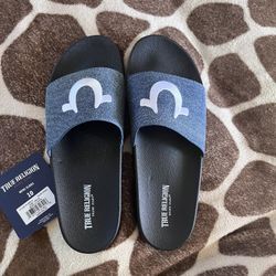 True Religion Slides Size 10