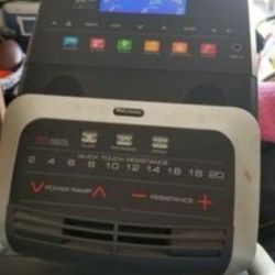 Elliptical trainer 