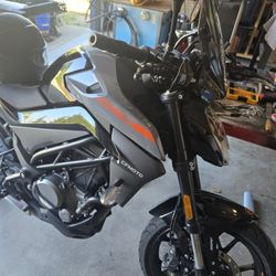 2023 Cfmoto 300nk  Commuter Bike