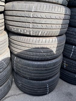 Vendo 275/50/R20 las 4 llantas instaladas y balanceadas garantizadas