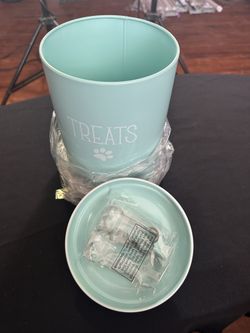Dog Treat Container 