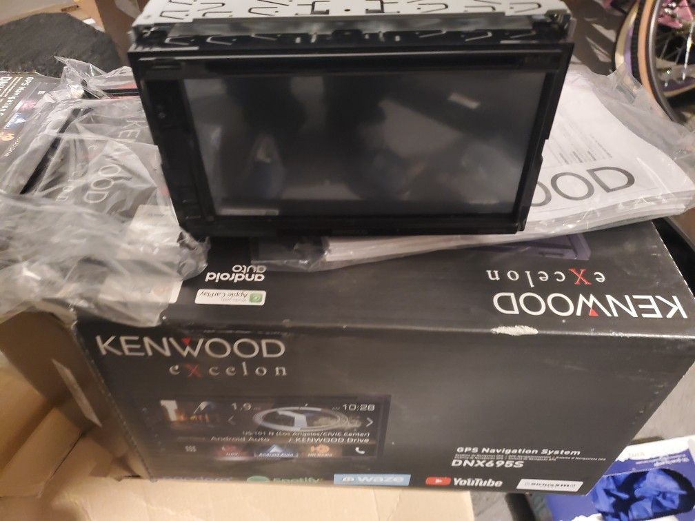 KENWOOD Car Stereo