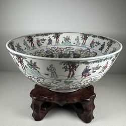 Vintage  Hong Kong Famille  Porcelain  Punch  Bowl  10”