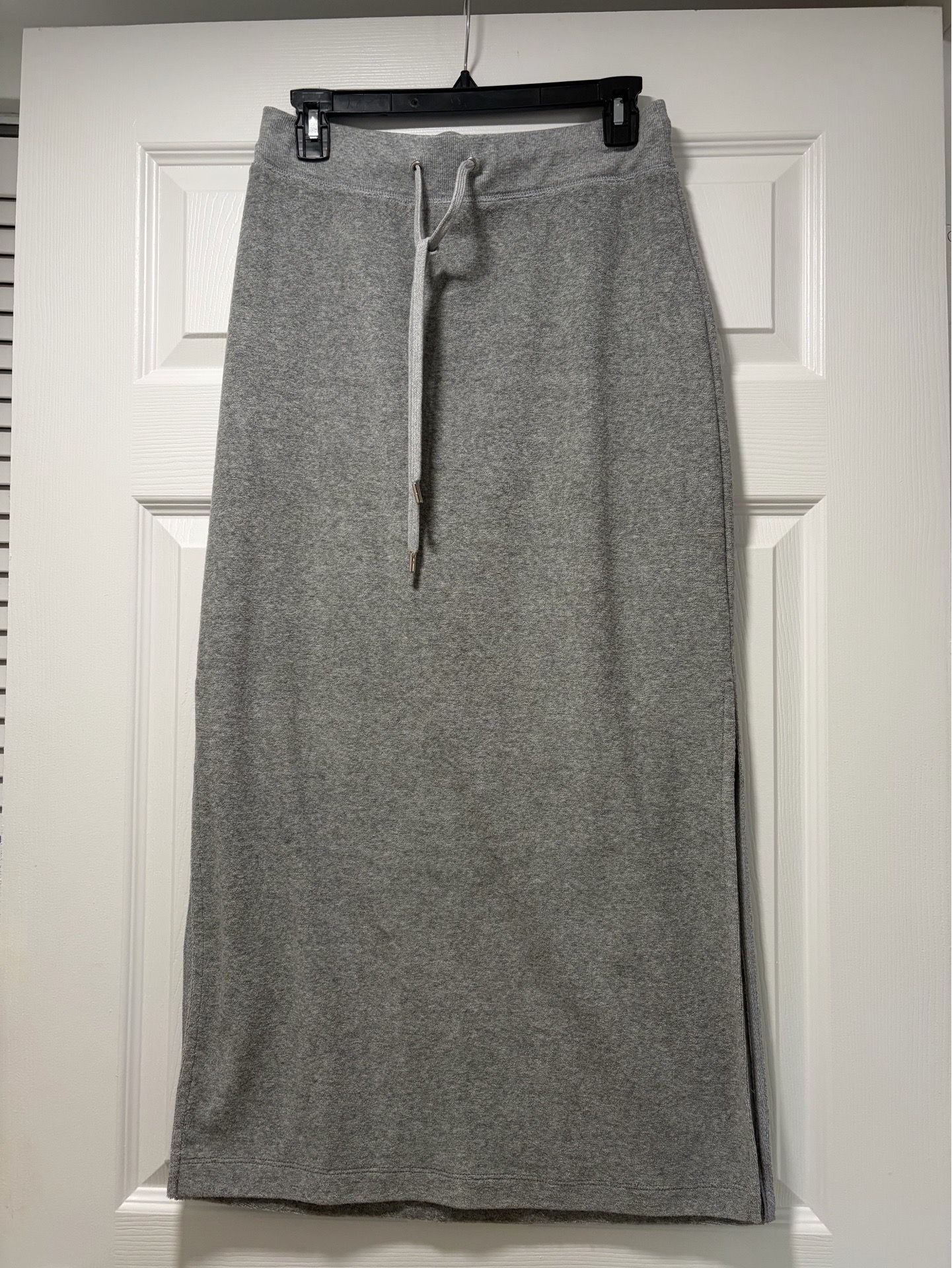 Michael Kors gray skirt,size S