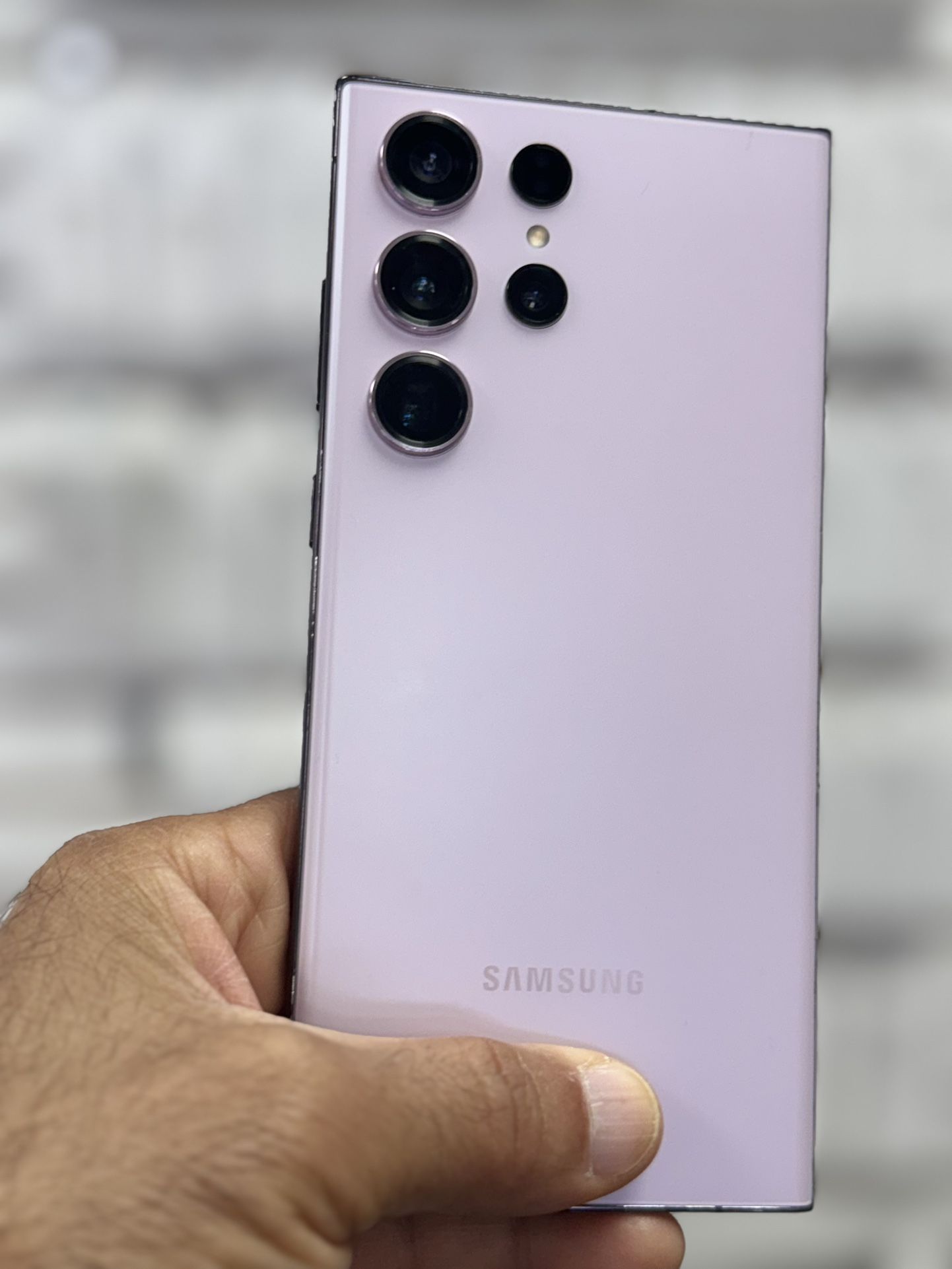 Samsung Galaxy S23 Ultra Unlocked 256 gb excellent condition! $600