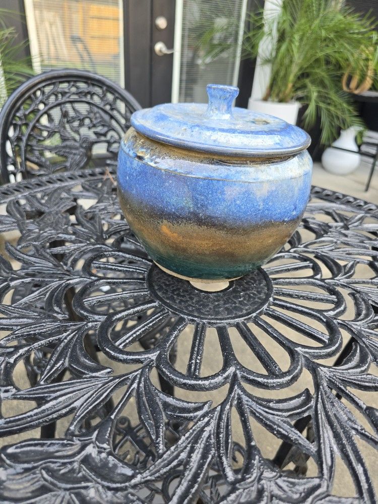 Ceramic Blue Pot W/ Lid