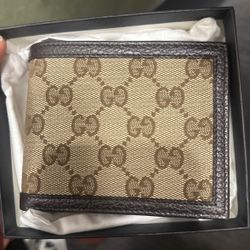 Gucci Wallet 