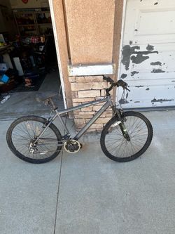 Giant great divide mountain bike