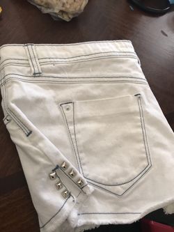 Women’s Forever 21 white shorts